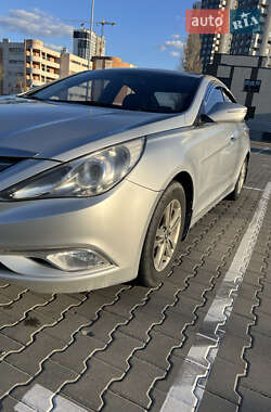 Седан Hyundai Sonata 2013 в 