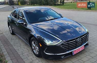 Седан Hyundai Sonata 2022 в 