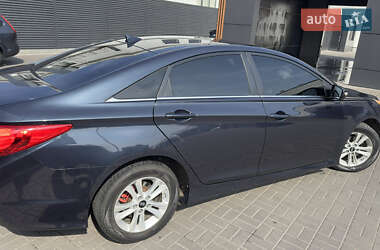 Седан Hyundai Sonata 2013 в 