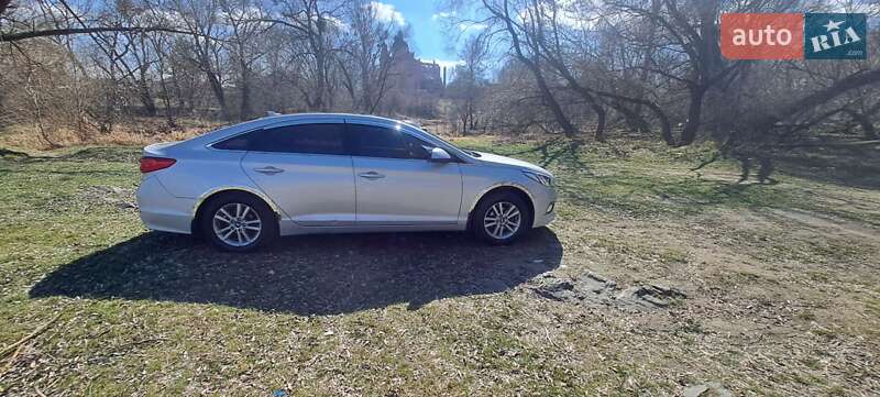 Седан Hyundai Sonata 2015 в Звягелі