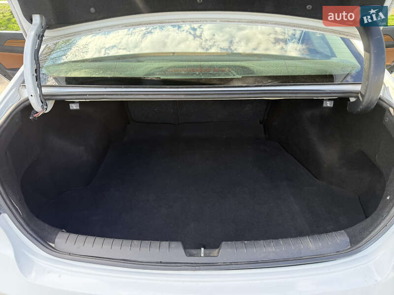 Седан Hyundai Sonata 2014 в Вишгороді