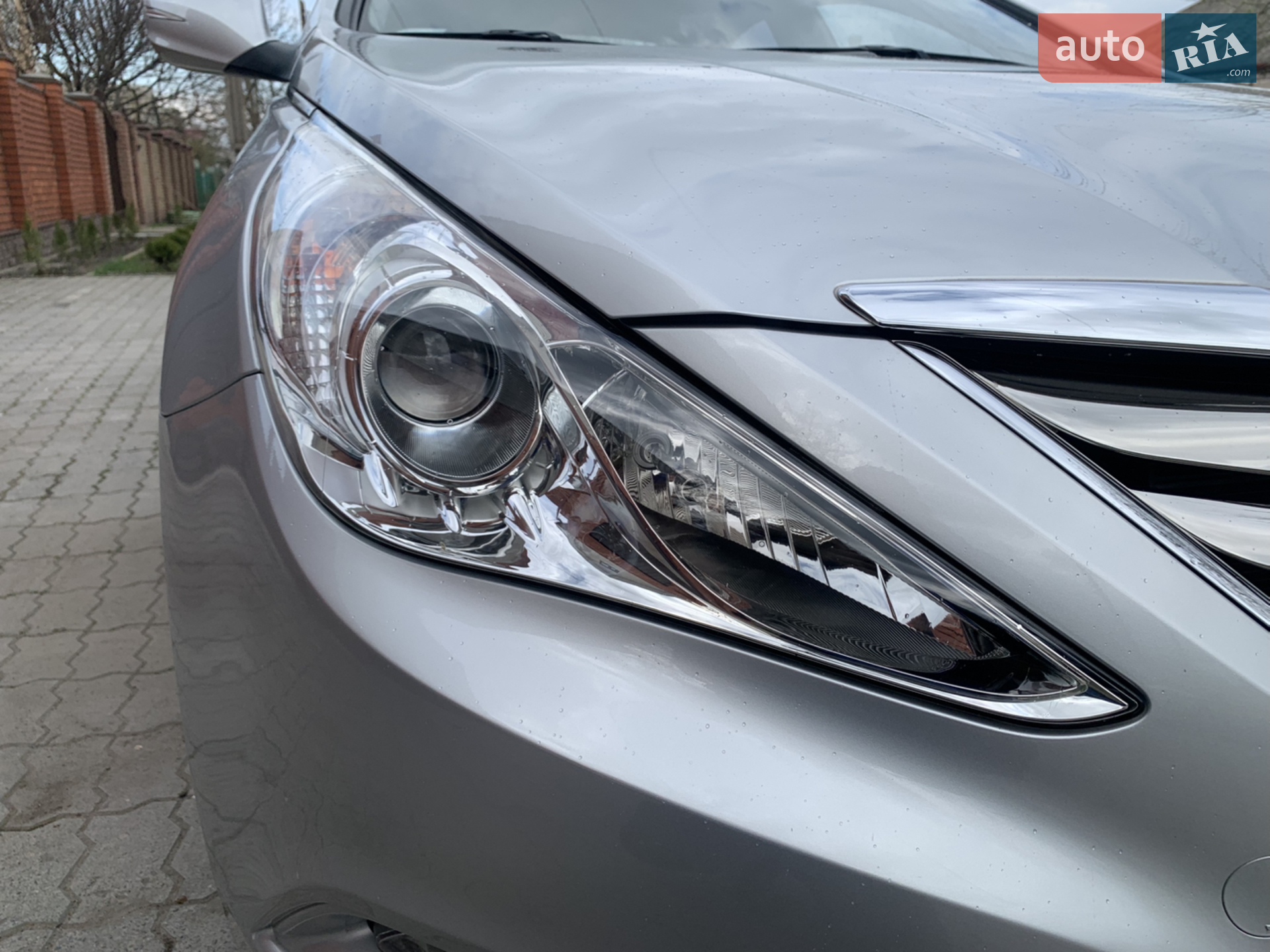 2010 Hyundai Sonata - мініатюра 3