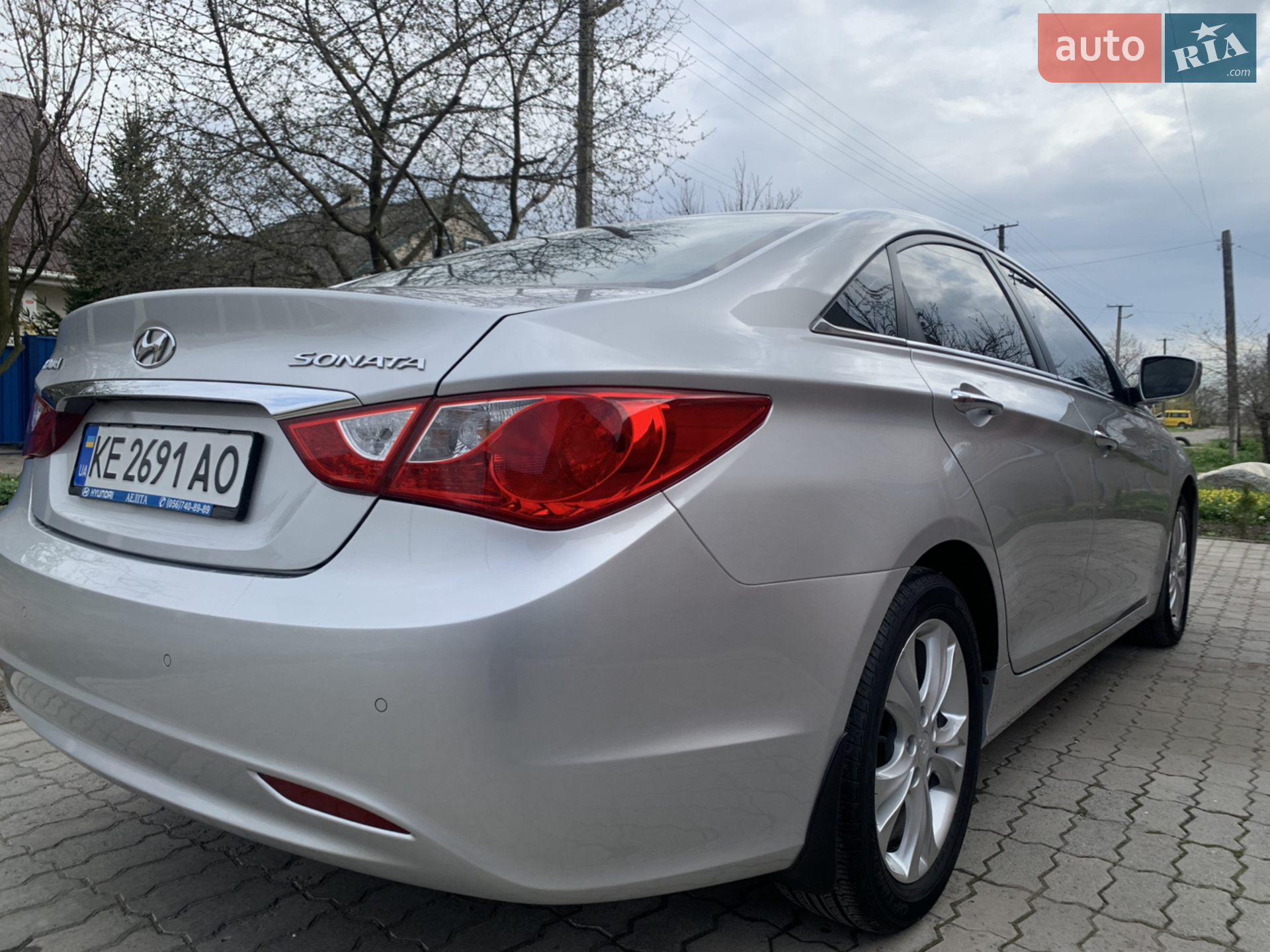 2010 Hyundai Sonata - мініатюра 11