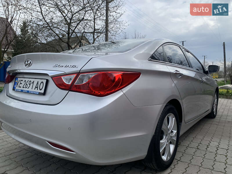 Седан Hyundai Sonata 2010 в Новомосковську
