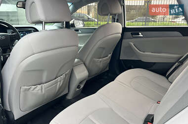 Седан Hyundai Sonata 2015 в 