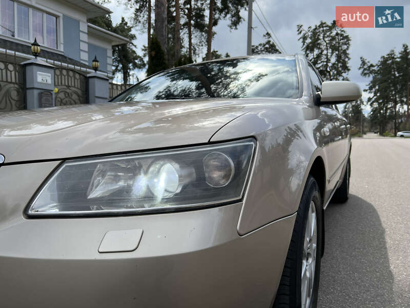 Седан Hyundai Sonata 2006 в Черкасах