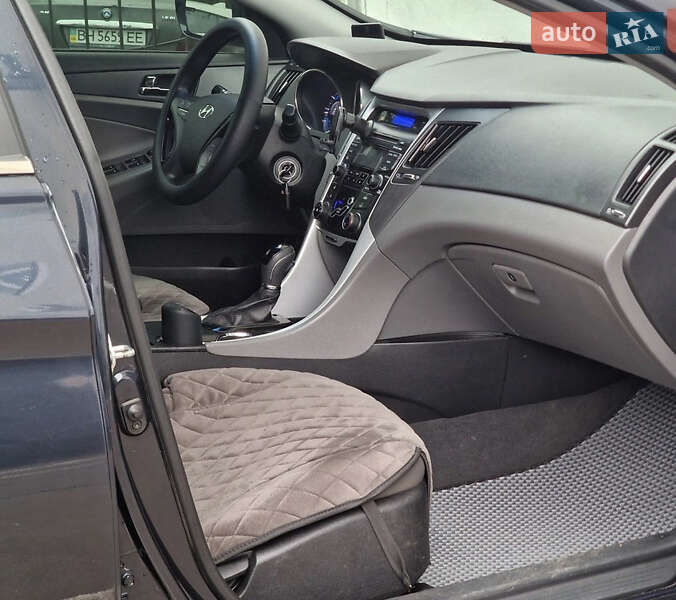 Седан Hyundai Sonata 2011 в Одессе