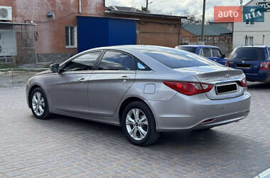 Седан Hyundai Sonata 2010 в 