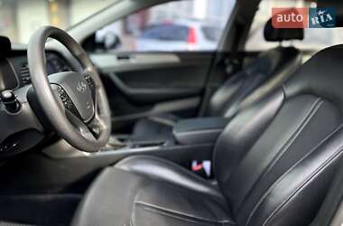 Седан Hyundai Sonata 2015 в 