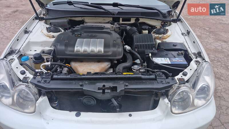 Седан Hyundai Sonata 2003 в Чернігові