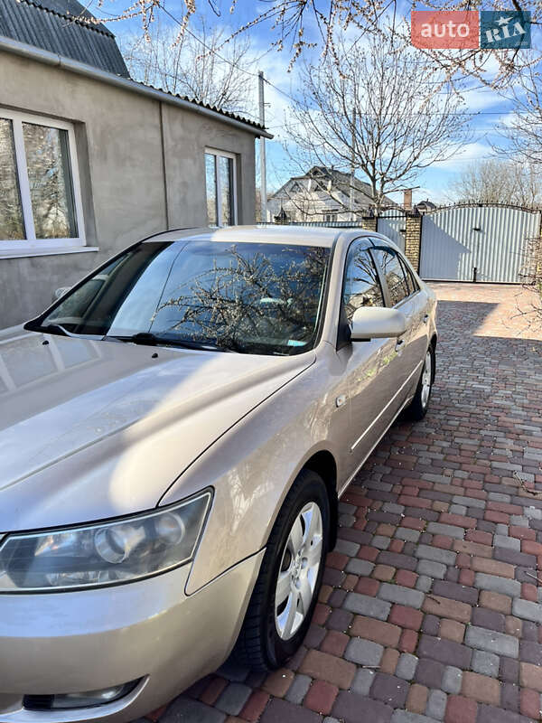 Седан Hyundai Sonata 2007 в Миронівці