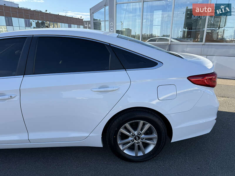 Седан Hyundai Sonata 2018 в Киеве