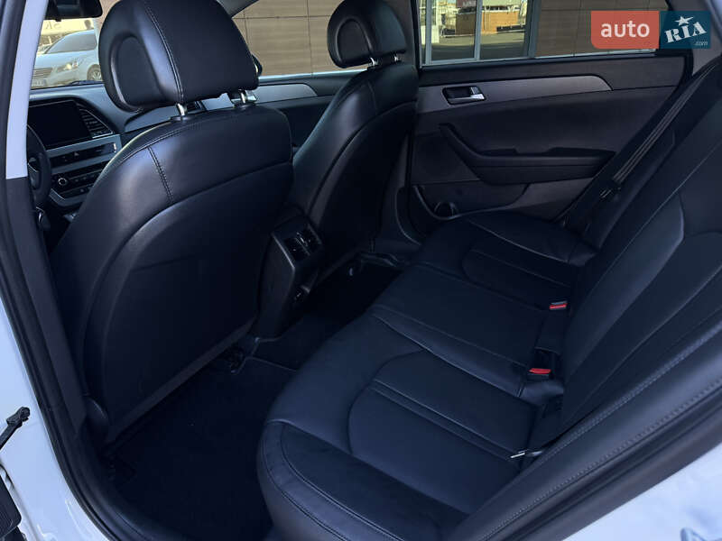 Седан Hyundai Sonata 2018 в Киеве