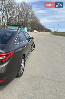 Седан Hyundai Sonata 2015 в Умани