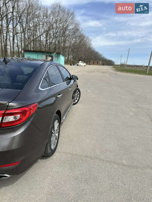 Седан Hyundai Sonata 2015 в Умани
