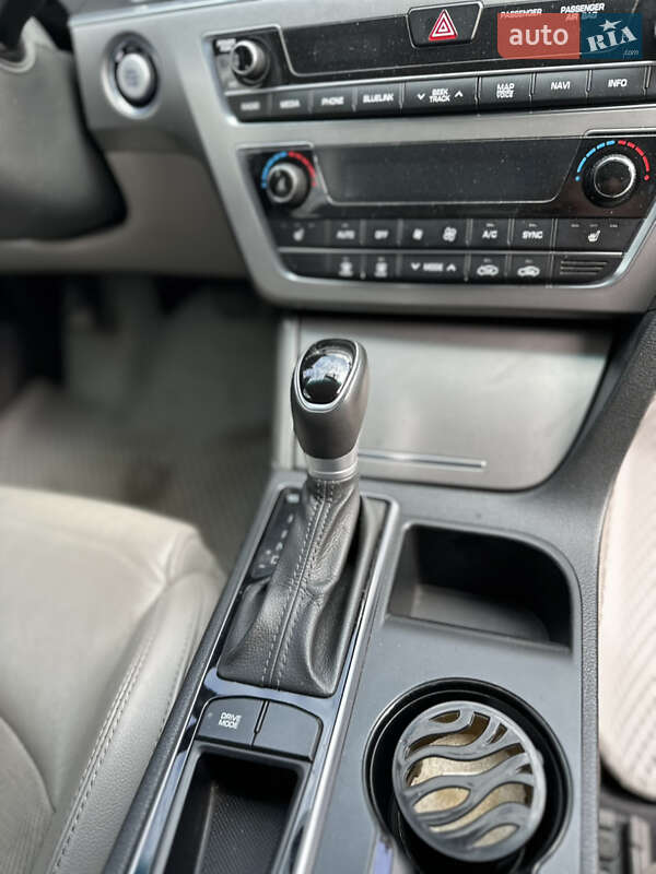 Седан Hyundai Sonata 2015 в Умани