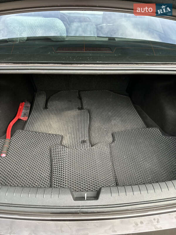 Седан Hyundai Sonata 2015 в Умани