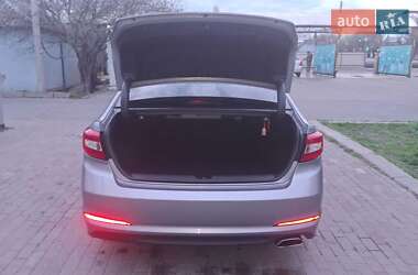 Седан Hyundai Sonata 2015 в 