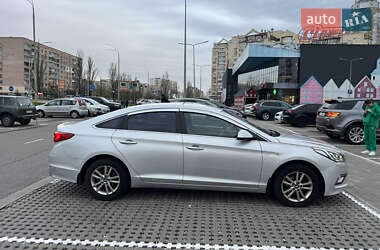 Седан Hyundai Sonata 2014 в 