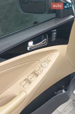 Седан Hyundai Sonata 2011 в 