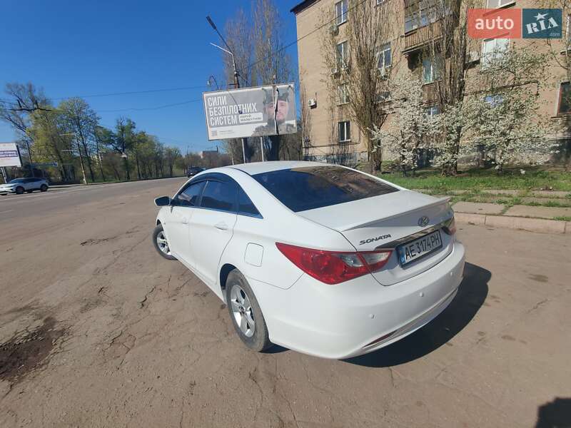 Седан Hyundai Sonata 2011 в Кривом Роге