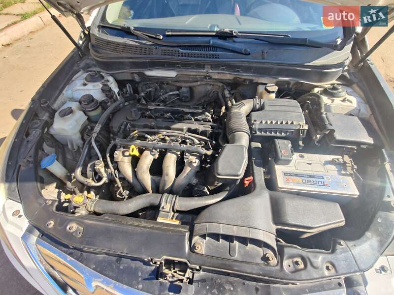 Седан Hyundai Sonata 2011 в Кривом Роге