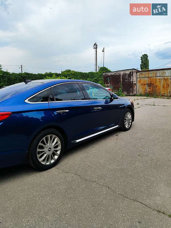 Седан Hyundai Sonata 2015 в Кропивницком