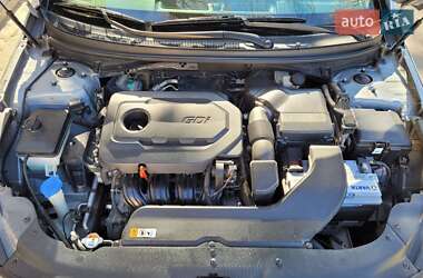 Седан Hyundai Sonata 2015 в 