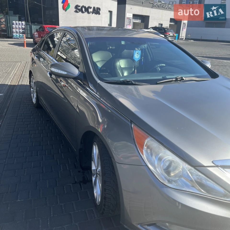 2013 Hyundai Sonata - мініатюра 21