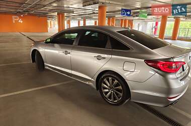 Седан Hyundai Sonata 2015 в 