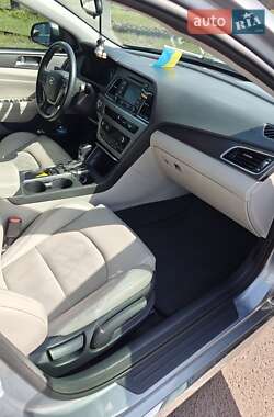 Седан Hyundai Sonata 2015 в 