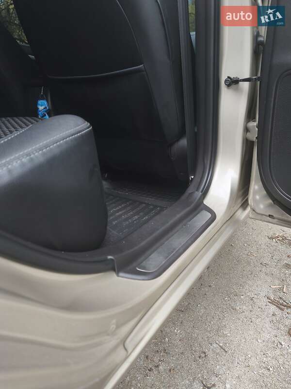 Седан Hyundai Sonata 2009 в Запоріжжі