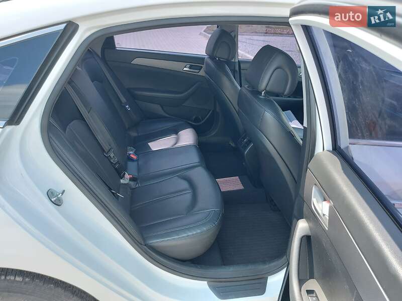 Седан Hyundai Sonata 2015 в Одессе