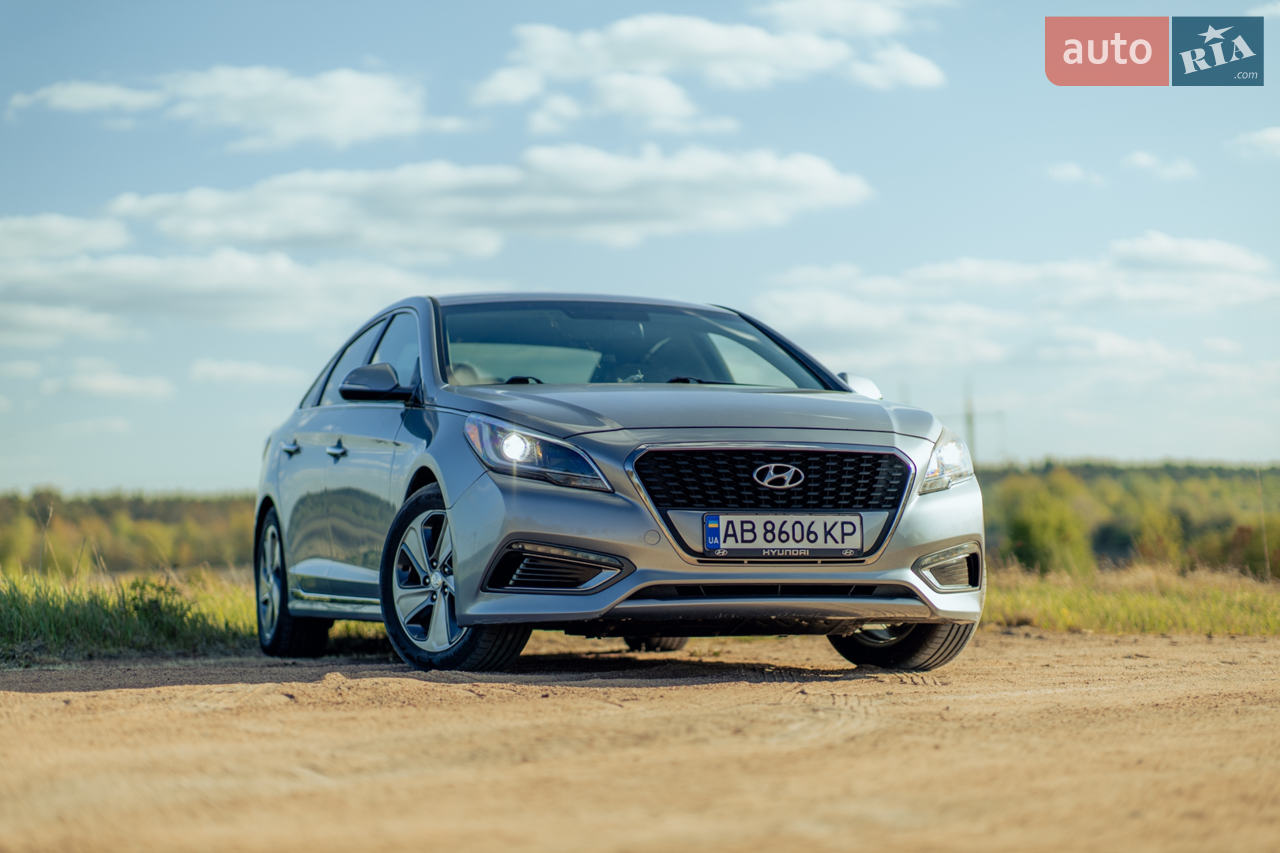 2015 Hyundai Sonata - мініатюра 16