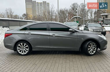Седан Hyundai Sonata 2013 в 