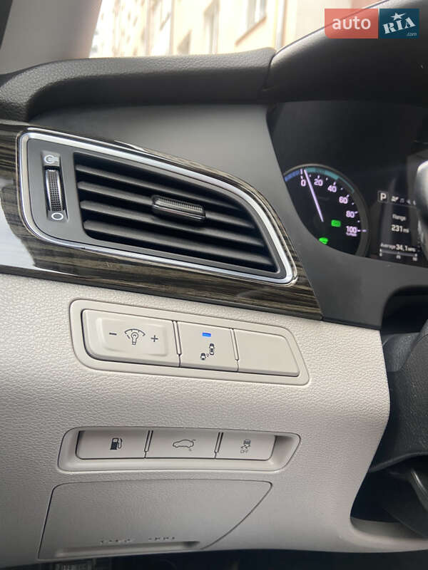 Седан Hyundai Sonata 2016 в Житомире