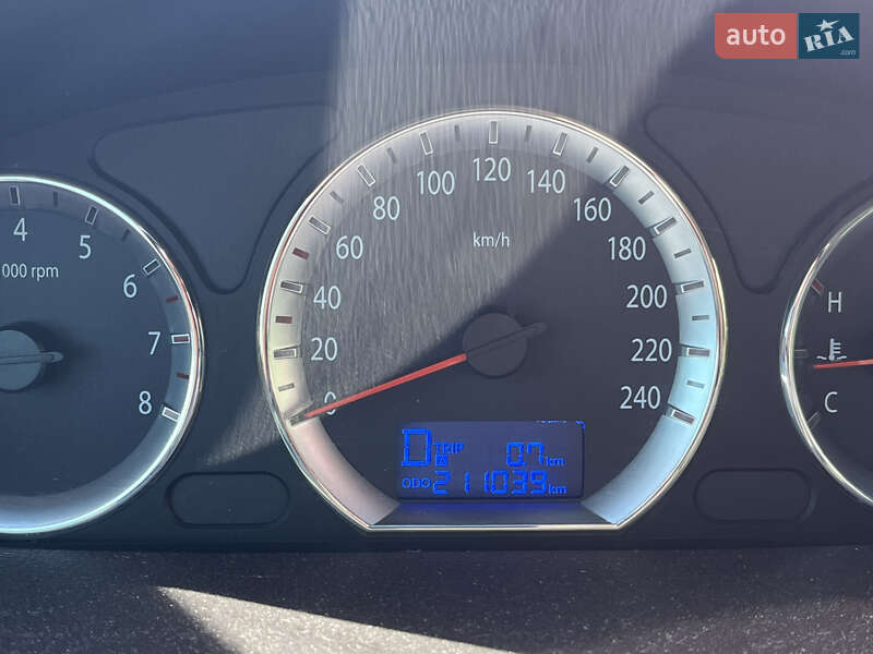 Седан Hyundai Sonata 2009 в Киеве