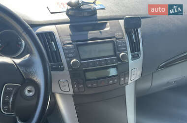 Седан Hyundai Sonata 2009 в  фото 8 Седан Hyundai Sonata 2009 в