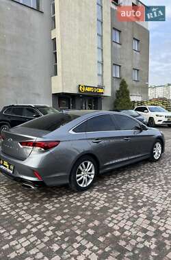 Седан Hyundai Sonata 2018 в 