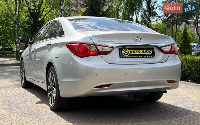Седан Hyundai Sonata 2015 в Львове