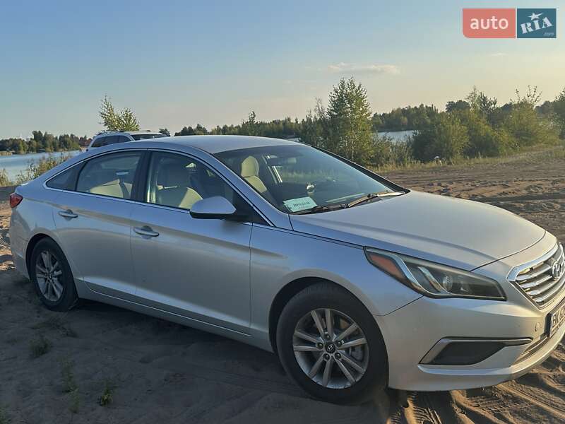 Седан Hyundai Sonata 2016 в Ровно