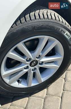 Седан Hyundai Sonata 2016 в 