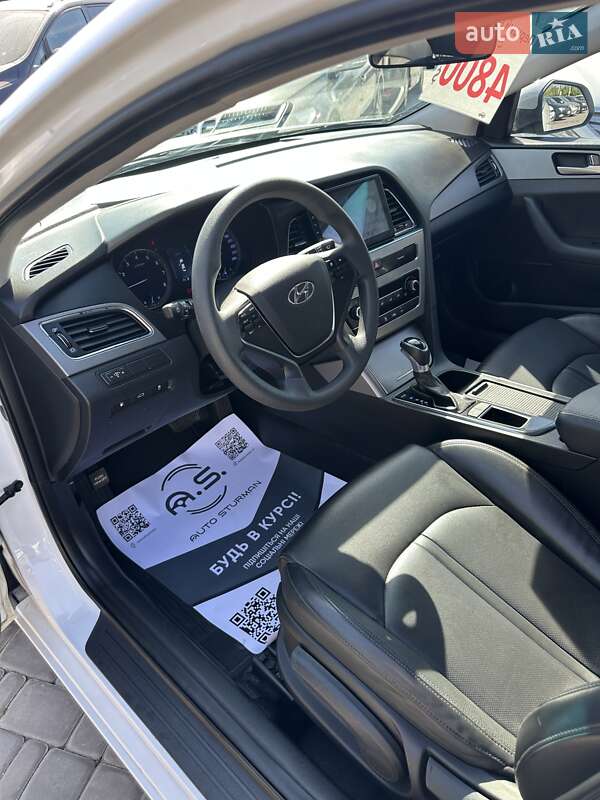 Седан Hyundai Sonata 2016 в Кривому Розі