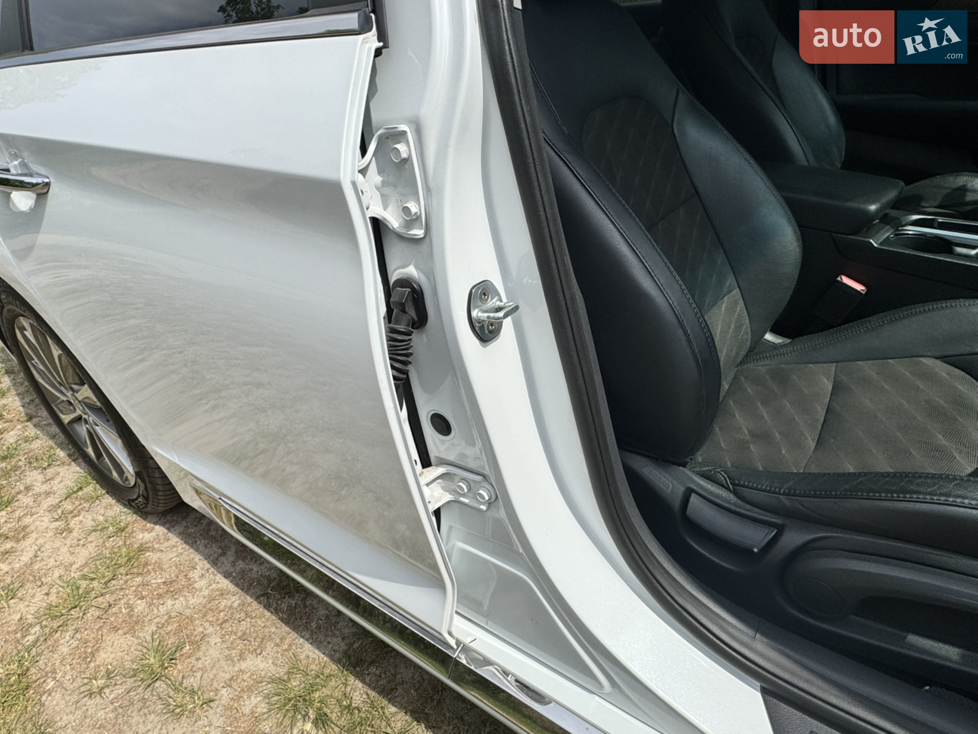 2016 Hyundai Sonata - мініатюра 32