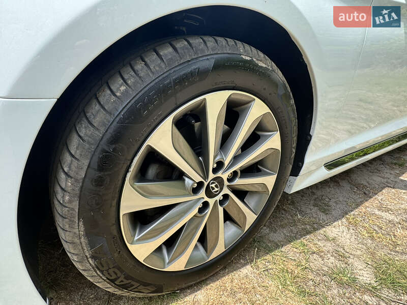 Седан Hyundai Sonata 2016 в Киеве