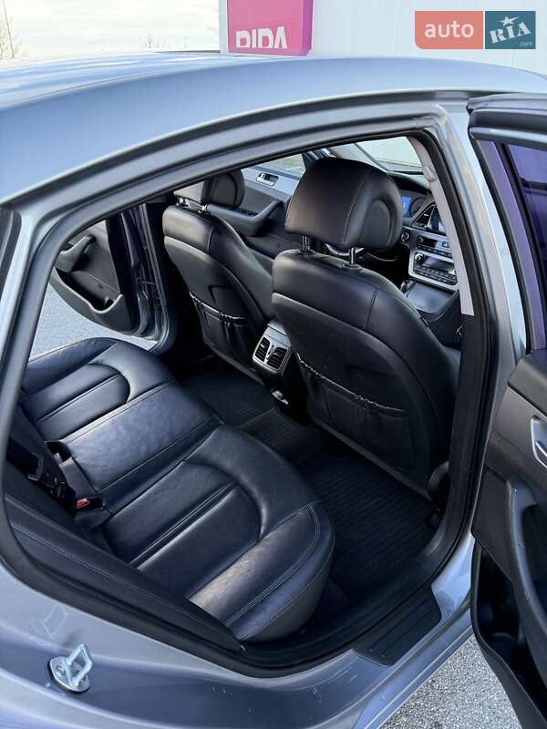 Седан Hyundai Sonata 2015 в Львове
