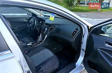 Седан Hyundai Sonata 2013 в 