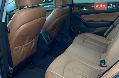Седан Hyundai Sonata 2015 в 