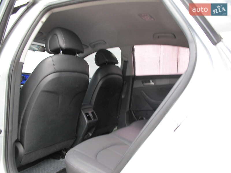 Седан Hyundai Sonata 2016 в Киеве
