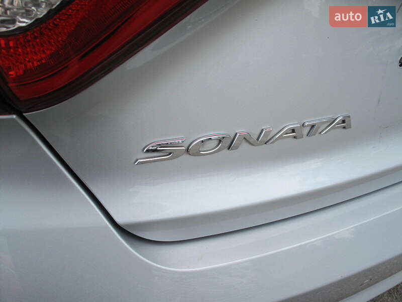 Седан Hyundai Sonata 2016 в Киеве